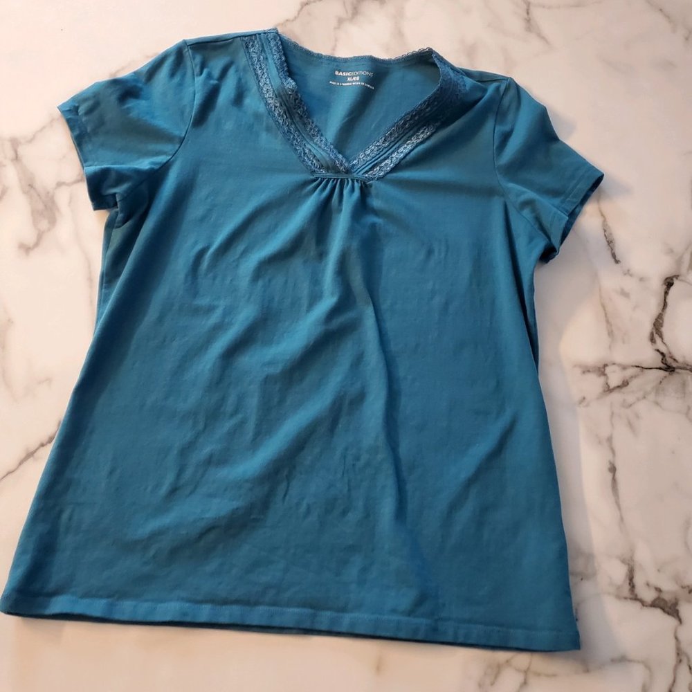 Basic Editions V-Neck Shirt Lace Trim size XL - Picture 2 of 10